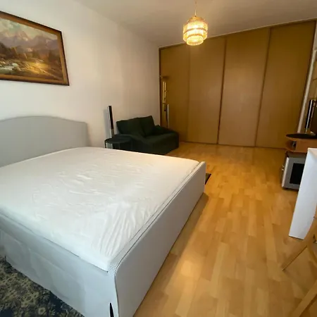 Feroom Apartment